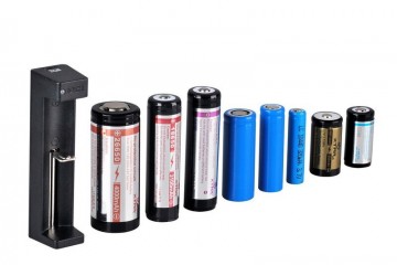 Batterij oplader - 3.7 Volt - 14500 en 18650 - USB 