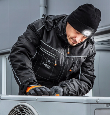 Camo muts met LED - USB oplaadbaar - 180 lumen